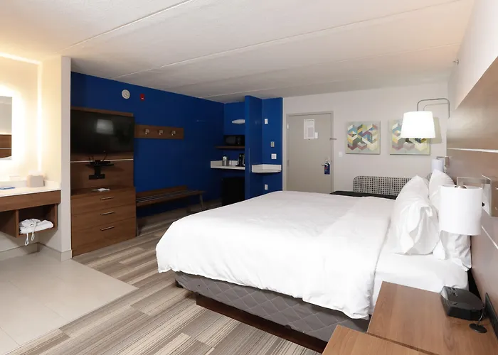 Express & By Ihg