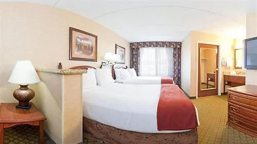 Express & By Ihg Hotel 2*