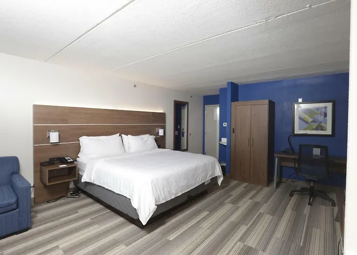 Express & By Ihg Hotel